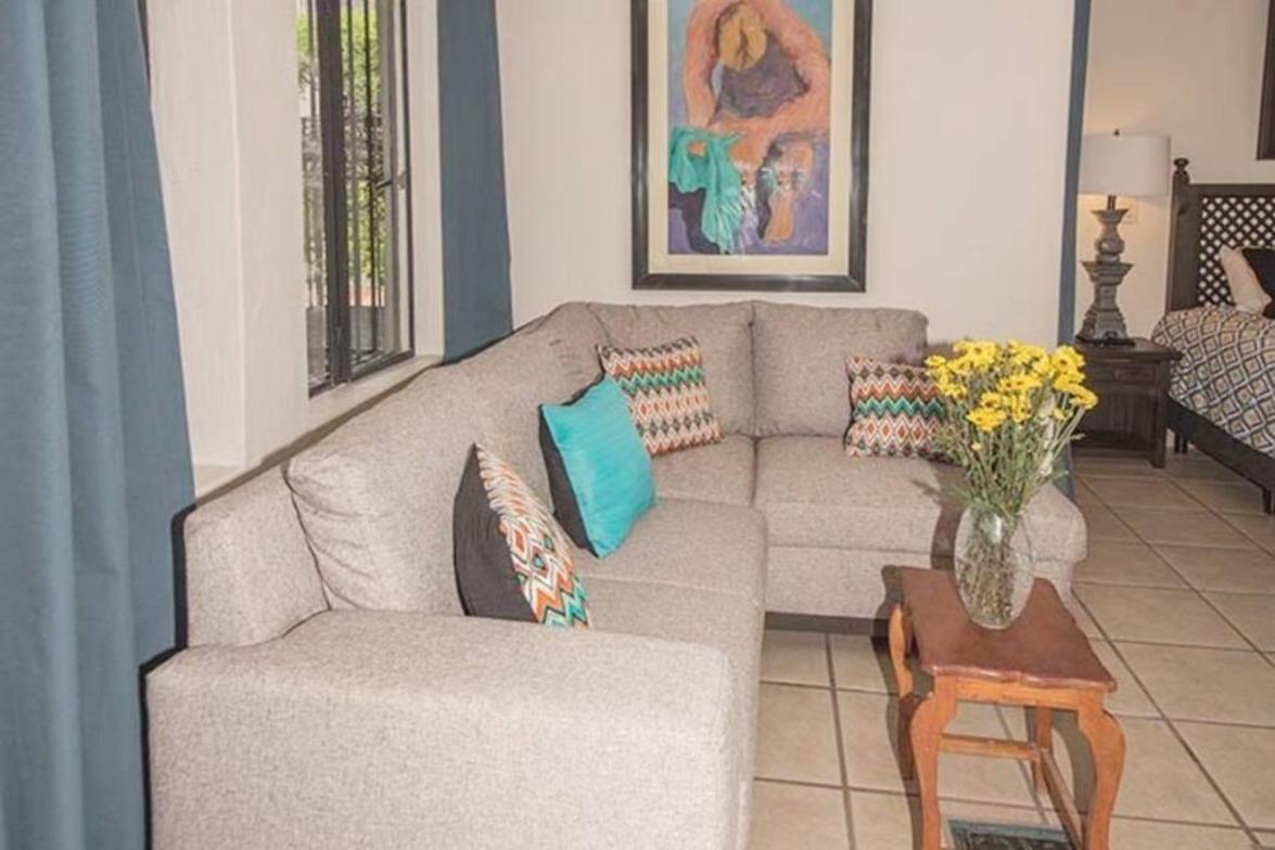 Enjoy Ac In Our Guest Room At Inn Ajijic Exterior photo